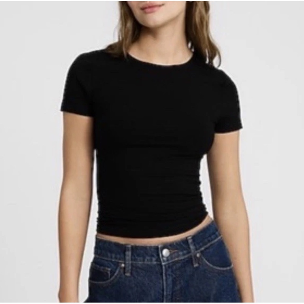 Express Women’s Black Essential Fitted Ribbed Short Sleeve Shirt NWT- Size XL